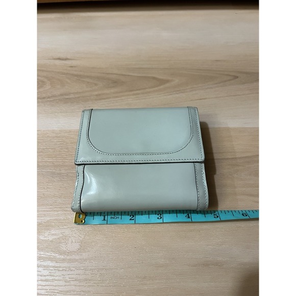 Gucci Patent Leather‎ Compact Wallet Jackie Closure Silver Hardware Light Mint - Picture 12 of 16